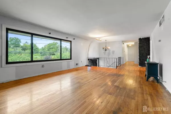 Piscataway, NJ 08854,133 Metlars LN