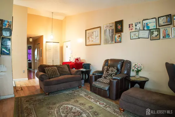 New Brunswick, NJ 08901,1030 Edpas RD