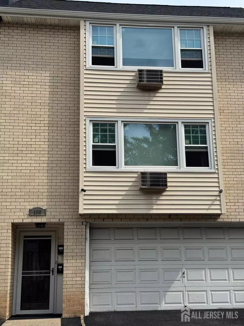 East Orange, NJ 07017,190 Park ST
