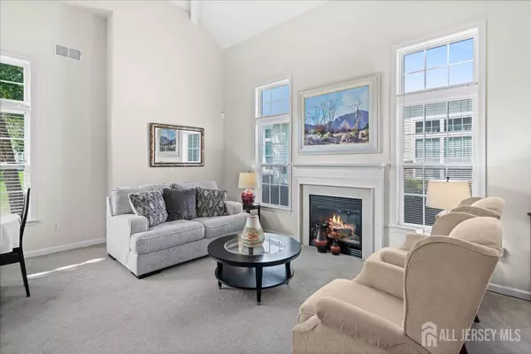 South Brunswick, NJ 08852,4704 Schindler DR S
