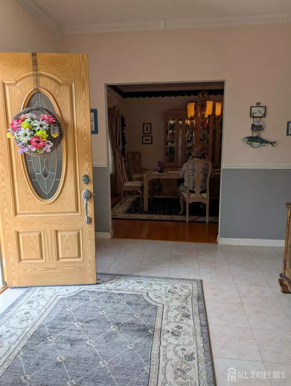 Monroe, NJ 08831,4 Jeana CT