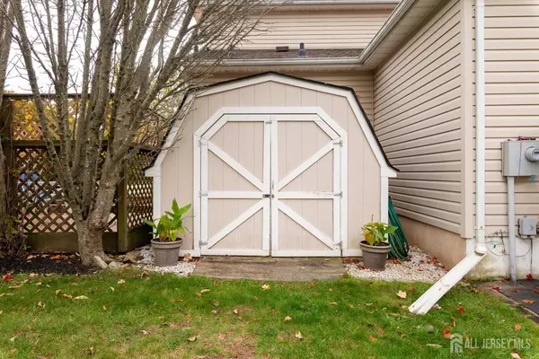 Monroe, NJ 08831,4 Jeana CT