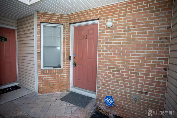 South Amboy, NJ 08879,124 Adamecs WAY