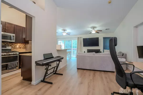 South Brunswick, NJ 08852,7123 Elm CT