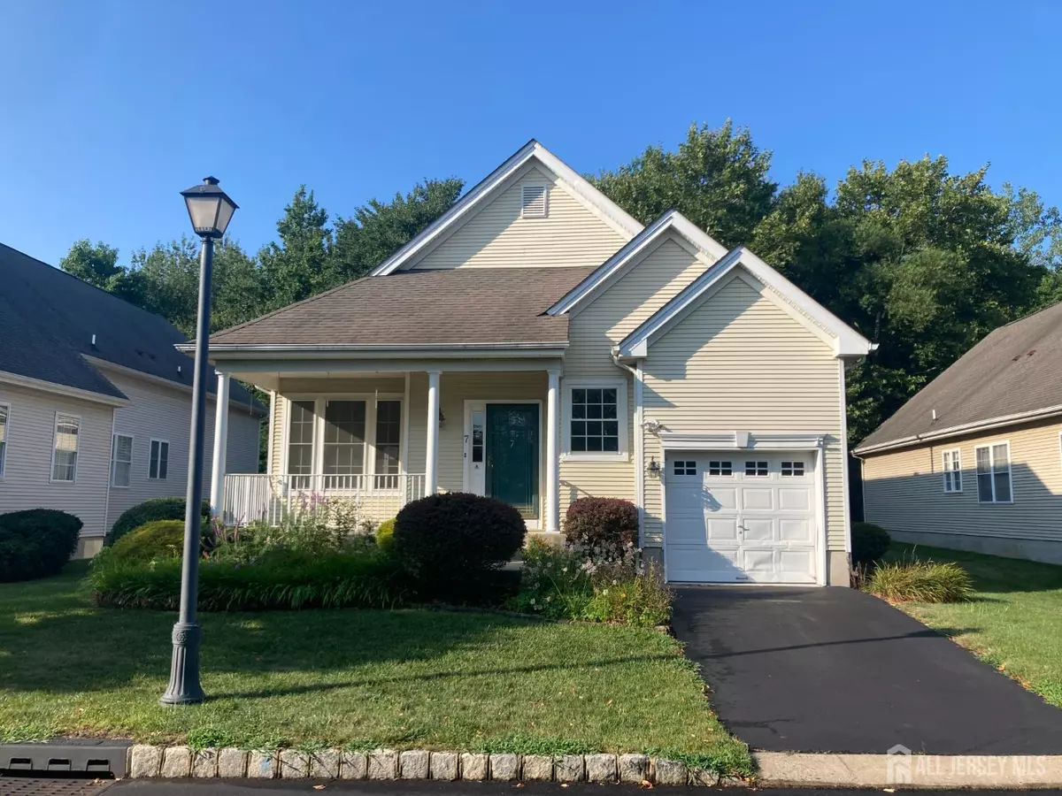 Hamilton, NJ 08690,7 Swallow DR