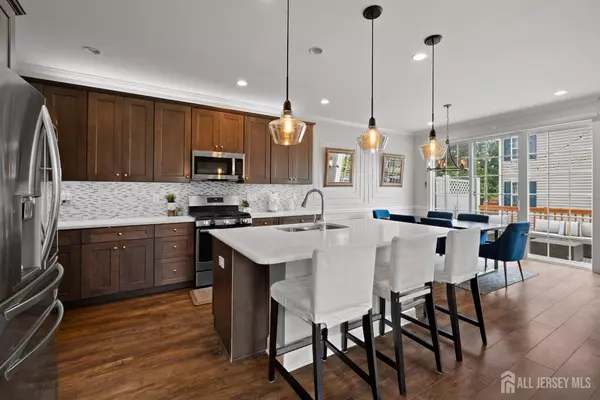 Monroe, NJ 08831,58 Begonia LN