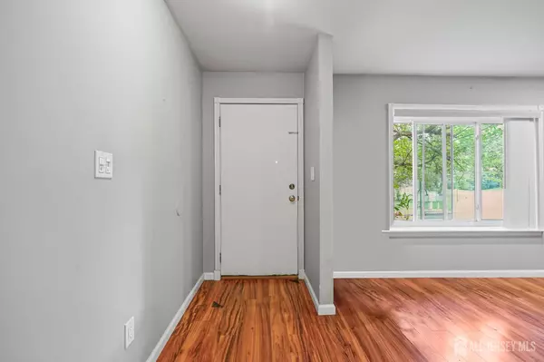 Old Bridge, NJ 07747,65 Laurie CT