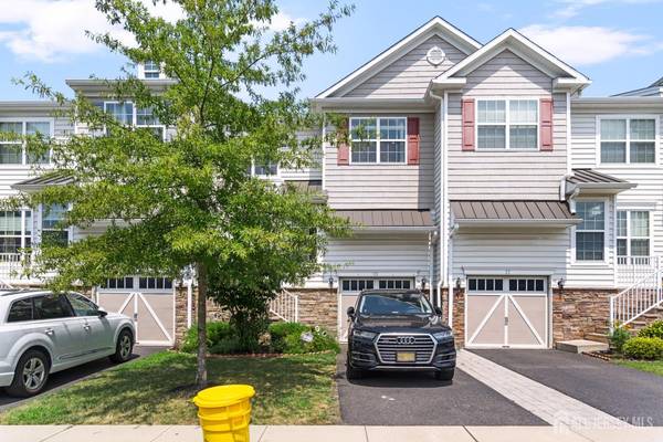 35 Morris LN, Cranbury, NJ 08512