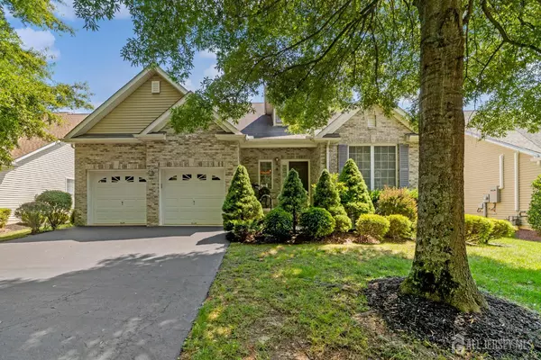 319 Highgate CT, Marlboro, NJ 07746