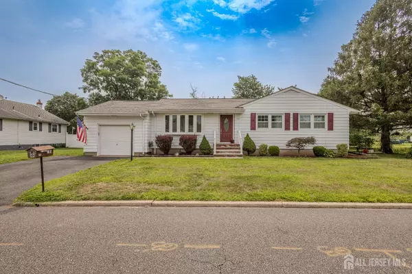 77 Irvington AVE, Franklin, NJ 08873