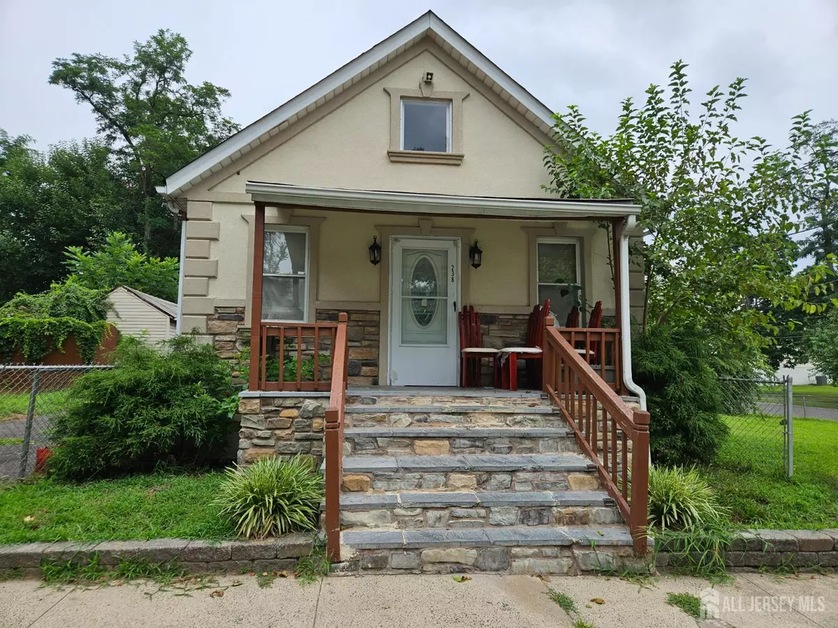 Hamilton, NJ 08610,238 Grand AVE