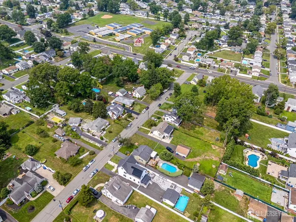 Colonia, NJ 07067,68 Dewey AVE
