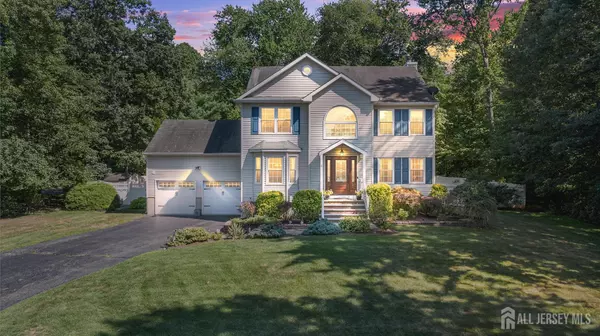 2 Veronica CT, Old Bridge, NJ 08857