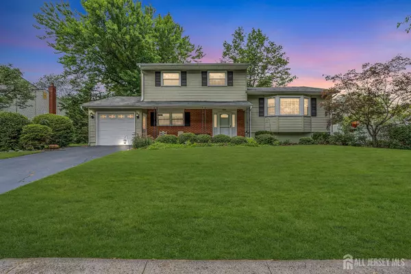 North Brunswick, NJ 08902,1511 S Indian PL S
