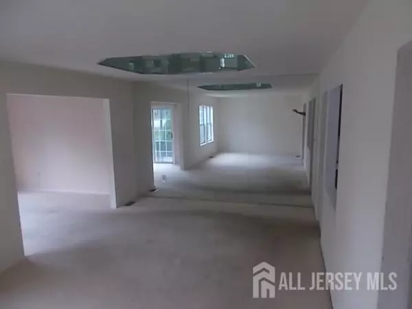 Monroe, NJ 08831,29 Hillsborough DR #B