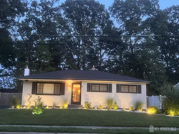 22 Half Acre RD, Jamesburg, NJ 08831