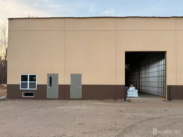 Monroe, NJ 08831,7 Union hill RD