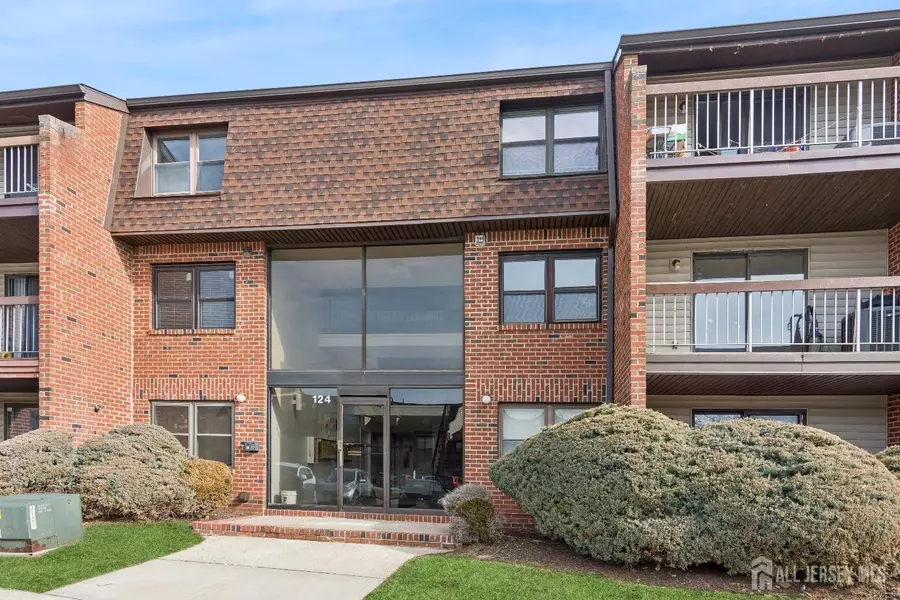 124 Beverly Hill TER #J, Woodbridge Proper, NJ 07095