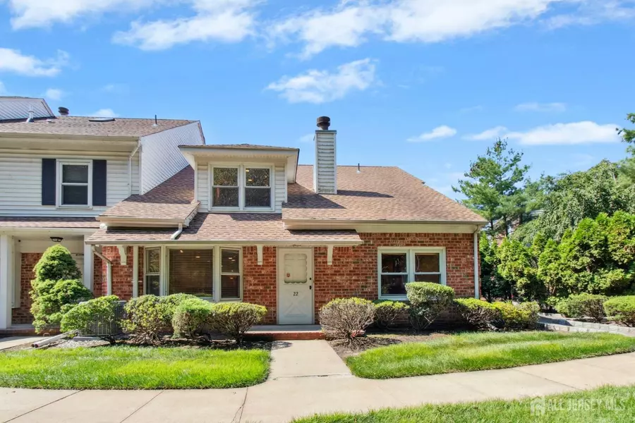 22 Harwich CT, Scotch Plains, NJ 07076