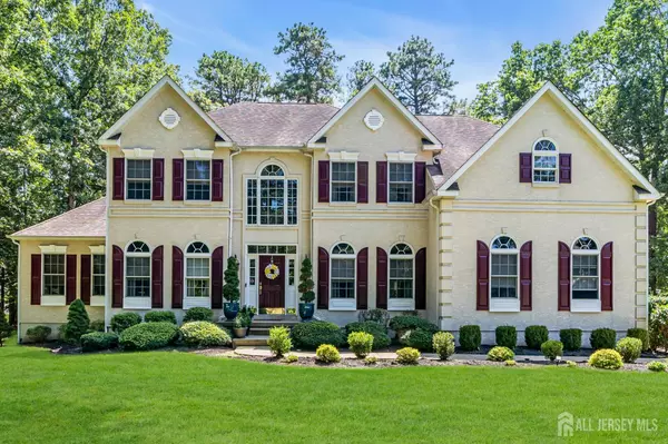 1 Prince CT, Jackson, NJ 08527