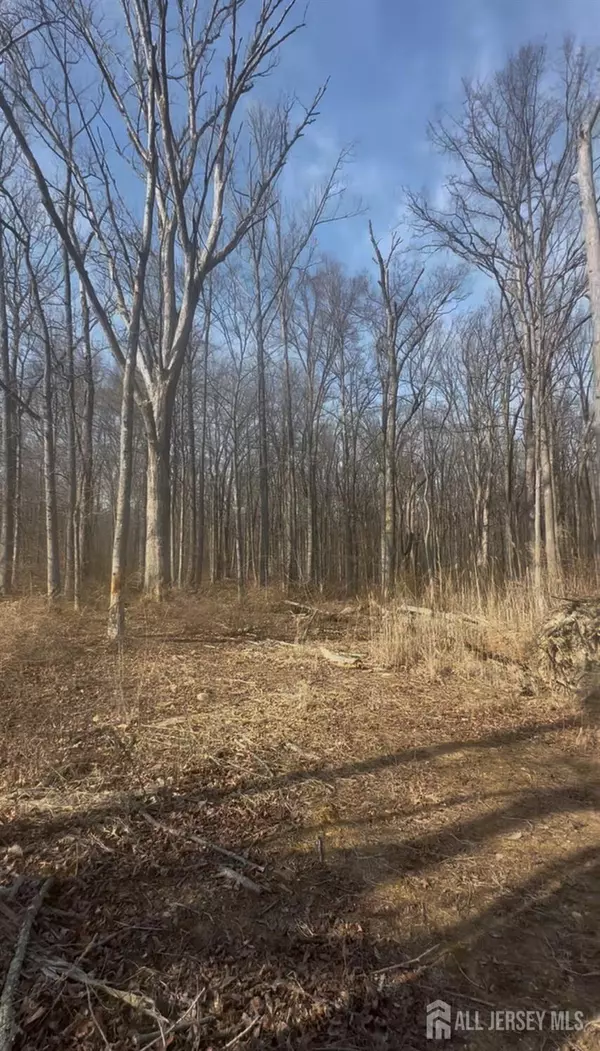 South Brunswick, NJ 08852,147 Major RD