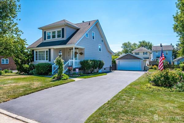32 Irving ST, Edison, NJ 08817