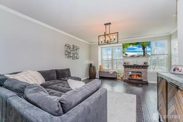 South Amboy, NJ 08879,606 Bayside CT