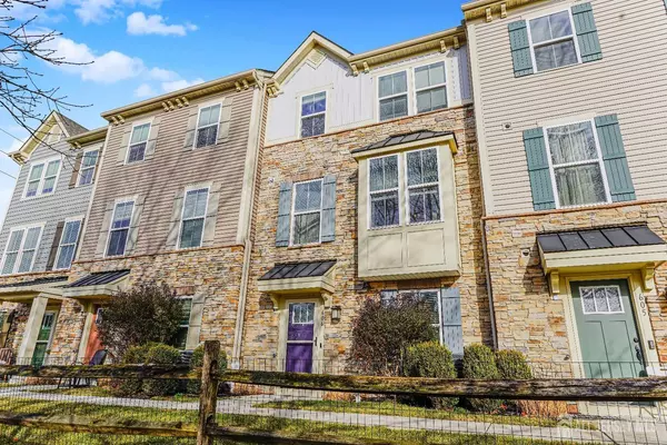 South Amboy, NJ 08879,606 Bayside CT