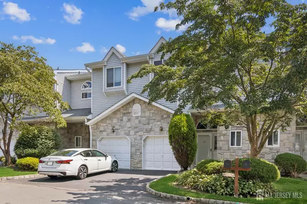 25 Catherine CT, Old Bridge, NJ 08879