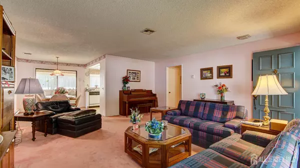 Monroe, NJ 08831,66-B Essex RD