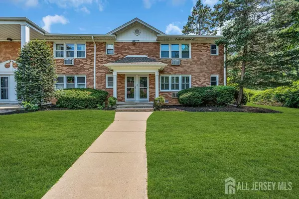 96 East AVE #104, Atlantic Highlands, NJ 07716