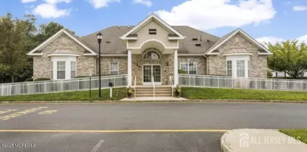 Morganville, NJ 07751,107 Knightsbridge LN