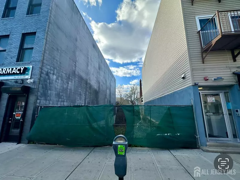 2107 Bergenline AVE, Union City, NJ 07087