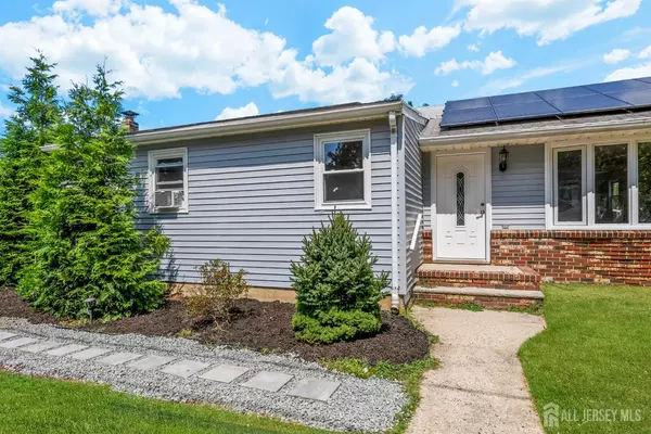Helmetta, NJ 08828,3 Park PL