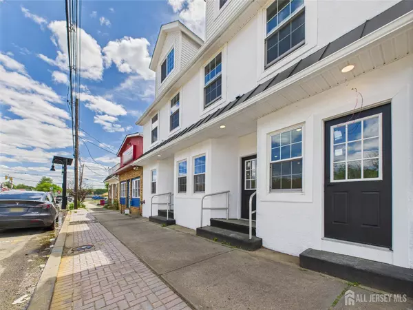 Jamesburg, NJ 08831,10 W Railroad AVE W