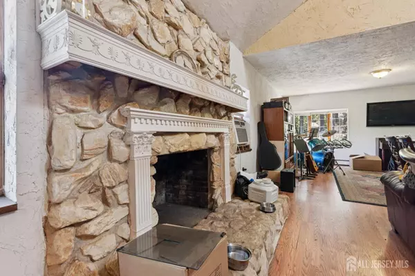 East Brunswick, NJ 08816,13 McLellan CT