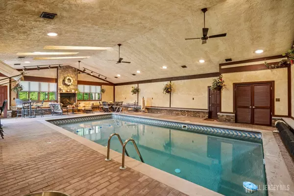 South Plainfield, NJ 07080,1453 Tooz PL