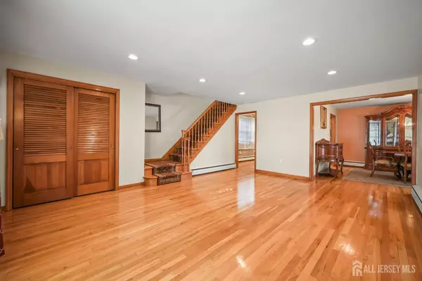 Helmetta, NJ 08828,125 Main ST