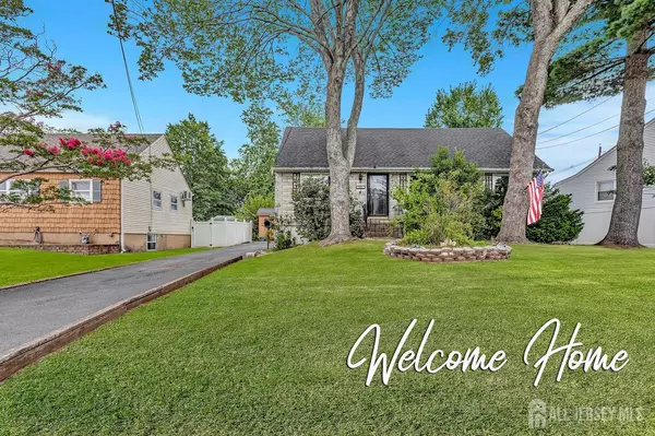 22 Westbury RD, Iselin, NJ 08830