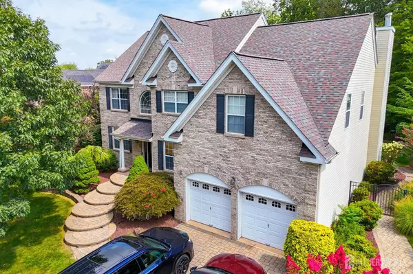 Franklin Twsp, NJ 08540,28 Woodfield CT