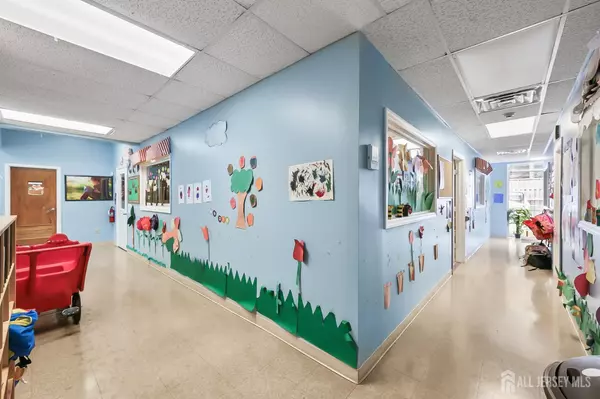 North Brunswick, NJ 08902,1709 Route 130