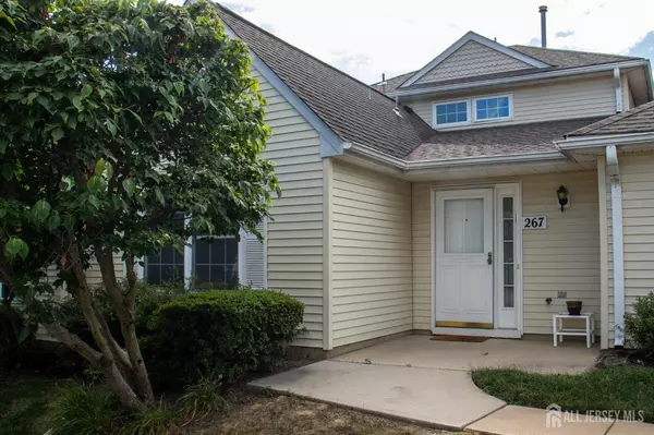 Monroe, NJ 08831,267 Nighthawk DR