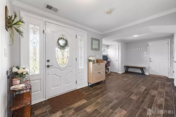 Old Bridge, NJ 08857,13 Beverly RD