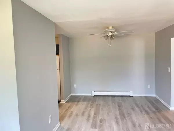 Woodbridge Proper, NJ 07095,1334 Cricket LN #1334