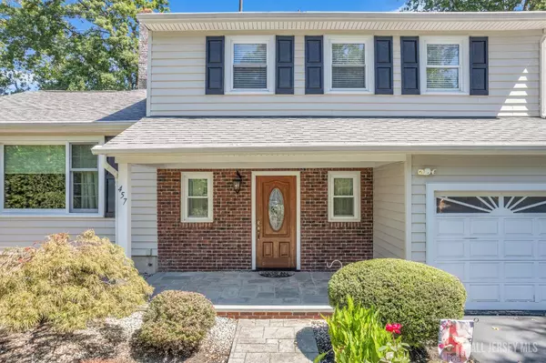 North Brunswick, NJ 08902,457 Barrymore PL