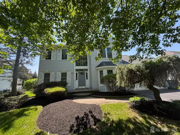 9 Madison DR, Plainsboro, NJ 08536