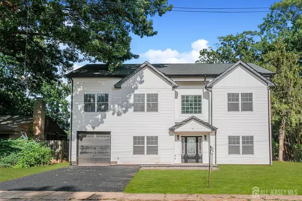 19 Cambridge RD, Edison, NJ 08817