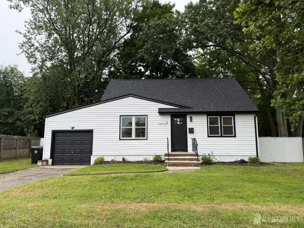 5 N lois AVE, Middlesex, NJ 08816