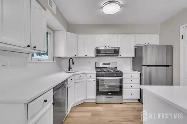 225 Riva DR, Hackettstown, NJ 07840