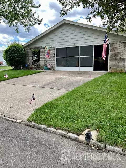 Monroe, NJ 08831,211-a Doremus DR